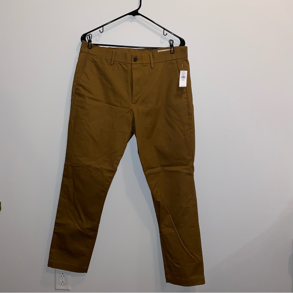 Modern Khakis in Athletic Taper with GapFlex | NEW!
